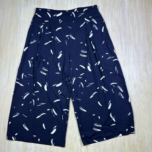 Lysse Brush Petals True Navy Wide Leg Cropped Ponte Pull On Pants Plus 2X - Picture 1 of 14